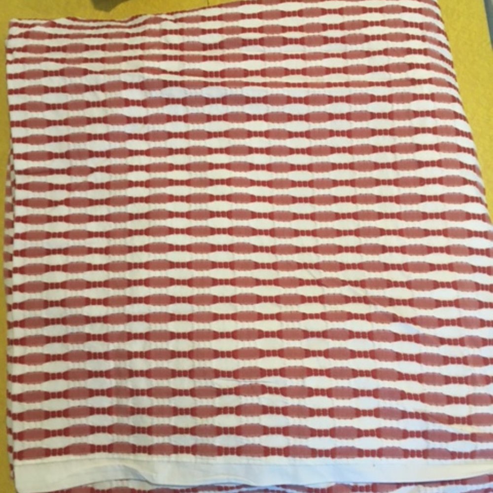 West Elm Duvet, King, Red & White